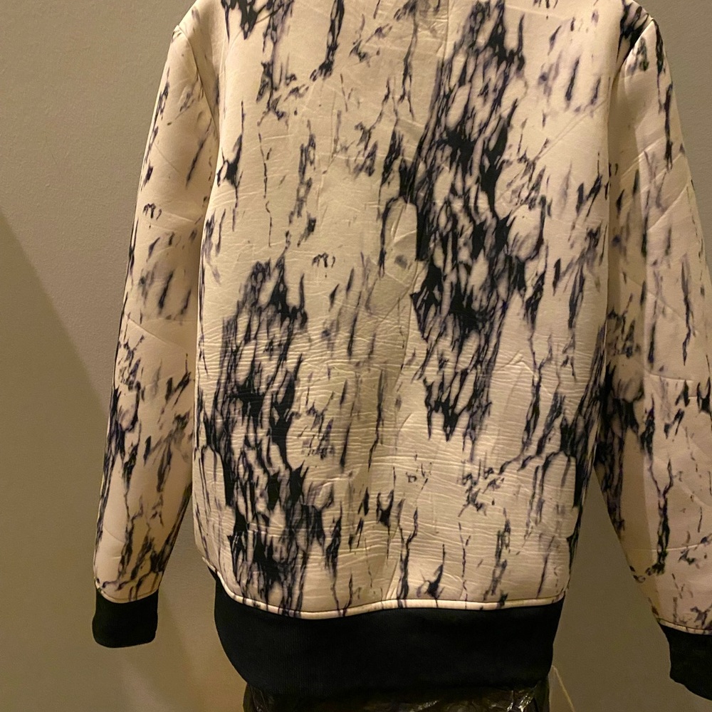 Jacket - Picture 2 of 3